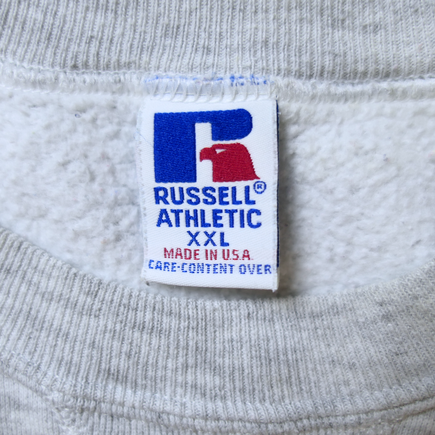 VINTAGE 90s L-XL Plain Sweatshirt -Russell Athletic-